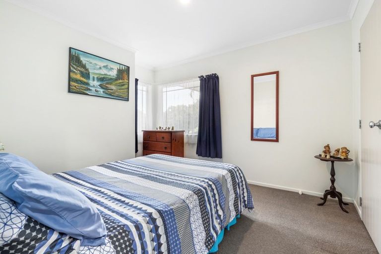 Photo of property in 83 Wiltshire Drive, Huntington, Hamilton, 3210