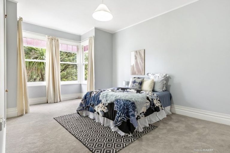 Photo of property in 60 Glenmore Street, Northland, Wellington, 6012