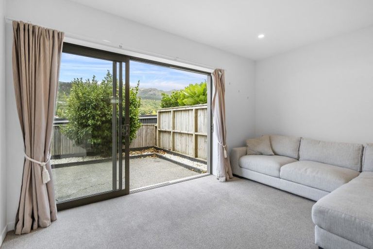 Photo of property in 2/7 Handyside Street, Tawa, Wellington, 5028