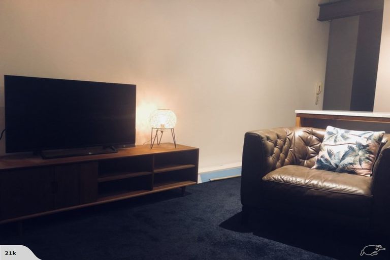 Photo of property in Hannahs Factory Apartment, 2/14g Leeds Street, Te Aro, Wellington, 6011