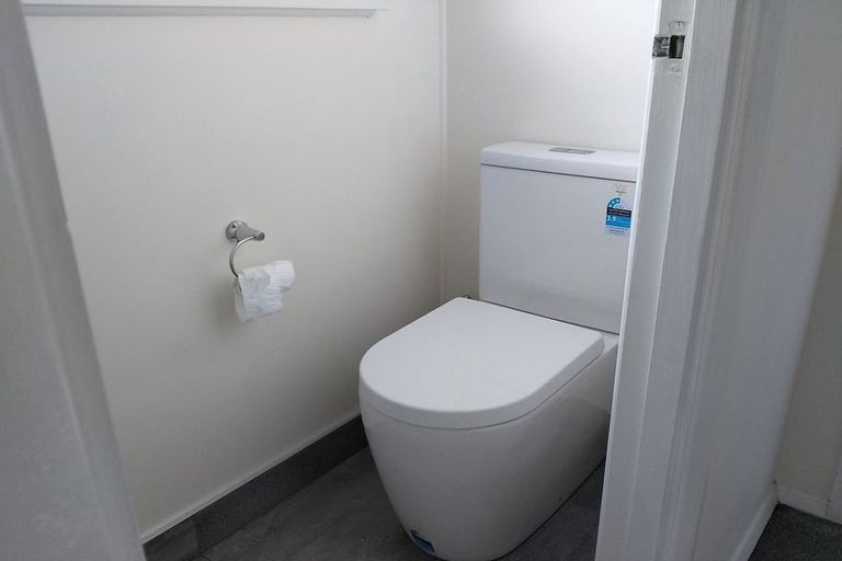 Photo of property in 4/41 Greenslade Crescent, Northcote, Auckland, 0627