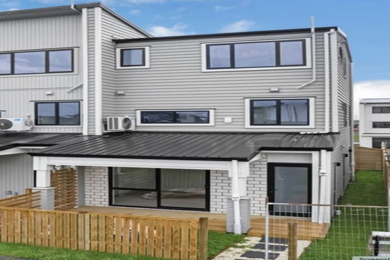 Photo of property in 15 Auranga Drive, Karaka, Papakura, 2113