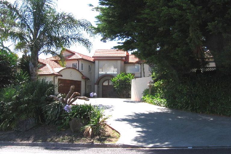 Photo of property in 20 Cliff Road, Torbay, Auckland, 0630
