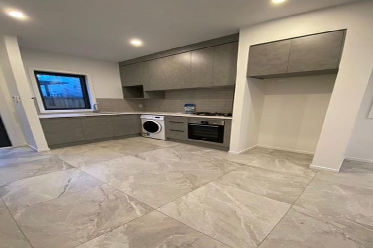 Photo of property in 18 Bei Road, Papakura, 2110