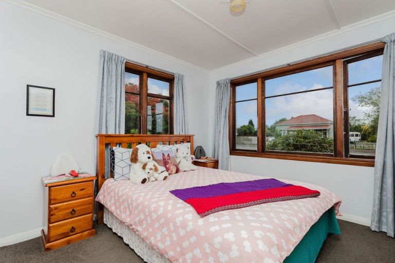 Photo of property in 68 Miller Street, Dannevirke, 4930