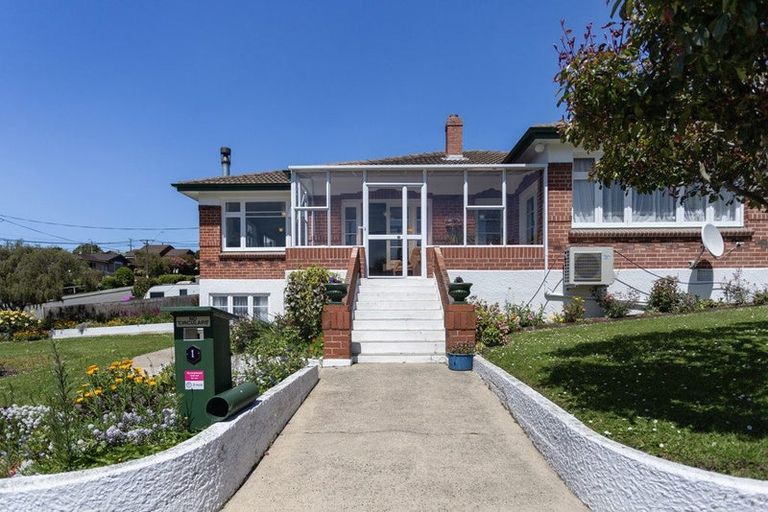 Photo of property in 1 Queens Crescent, Oamaru, 9400