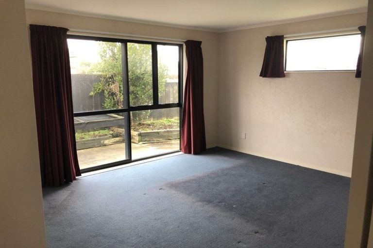 Photo of property in 20 Aspen Way, Kelvin Grove, Palmerston North, 4414