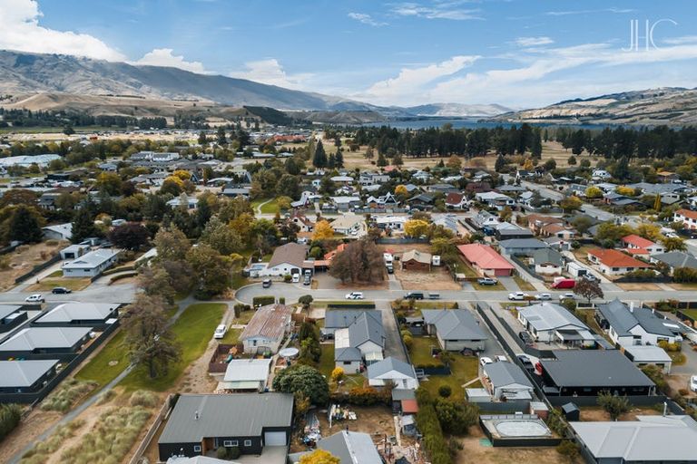 Photo of property in 3 Coleraine Street, Cromwell, 9310