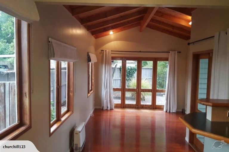 Photo of property in 15 Stewart Place, Melville, Hamilton, 3206