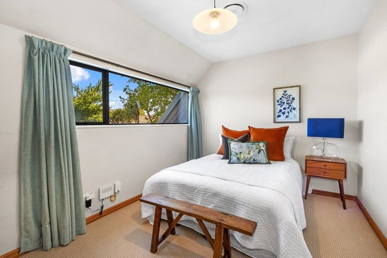 Photo of property in 323a Withells Road, Avonhead, Christchurch, 8042