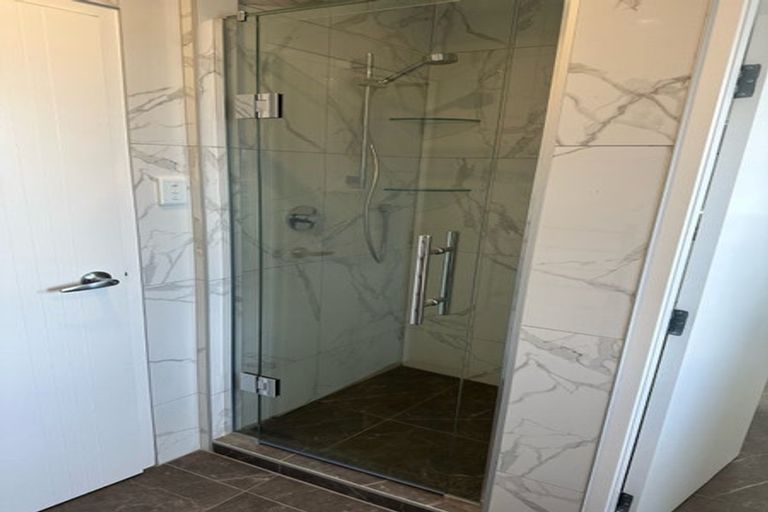 Photo of property in 708 Te Atatu Road, Te Atatu Peninsula, Auckland, 0610