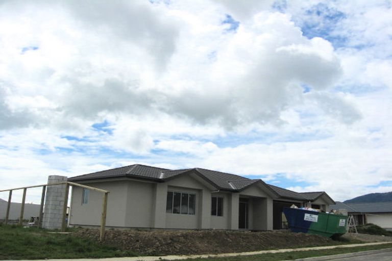 Photo of property in 8 Ruth Taylor Avenue, Stoke, Nelson, 7011