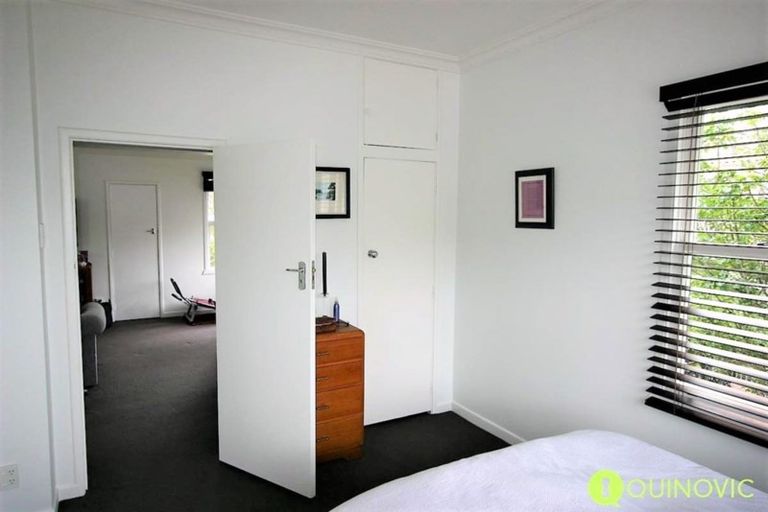 Photo of property in Illawarra Flats, 11/6 Brighton Road, Parnell, Auckland, 1052