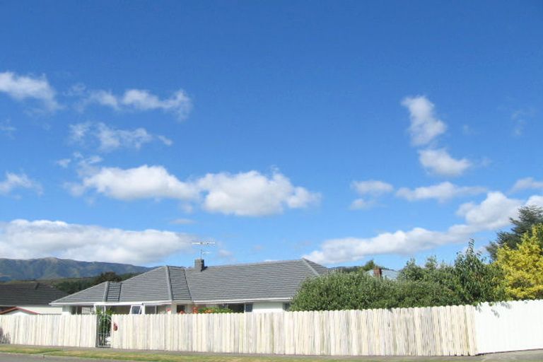 Photo of property in 74 Pine Avenue, Ebdentown, Upper Hutt, 5018