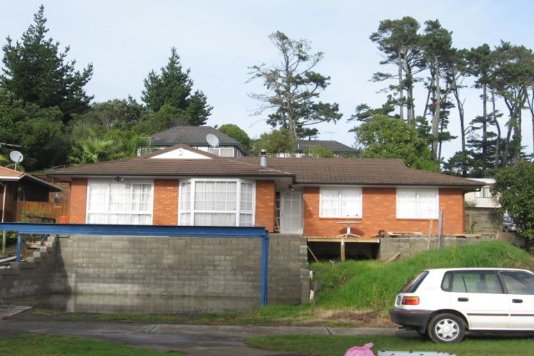 Photo of property in 58 Glennandrew Drive, Half Moon Bay, Auckland, 2012