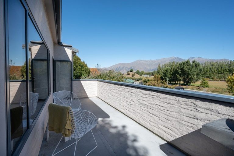 Photo of property in 71 Cotter Avenue, Arrowtown, 9302