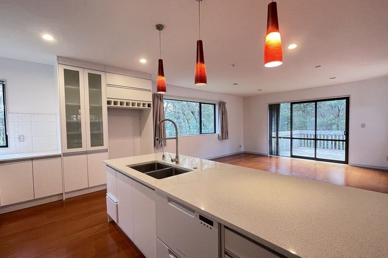 Photo of property in 96 Tiriwa Drive, Massey, Auckland, 0614