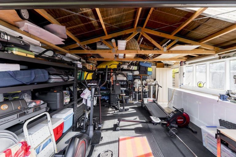 Photo of property in 290 Main South Road, Green Island, Dunedin, 9018