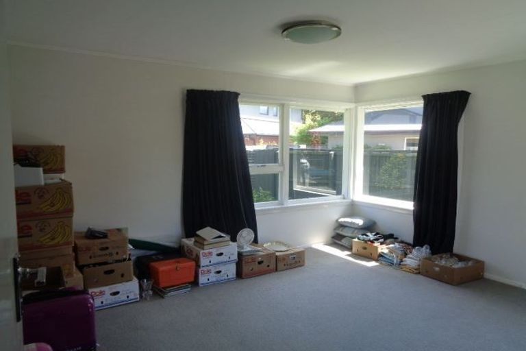 Photo of property in 11 Colina Street, Avonhead, Christchurch, 8042