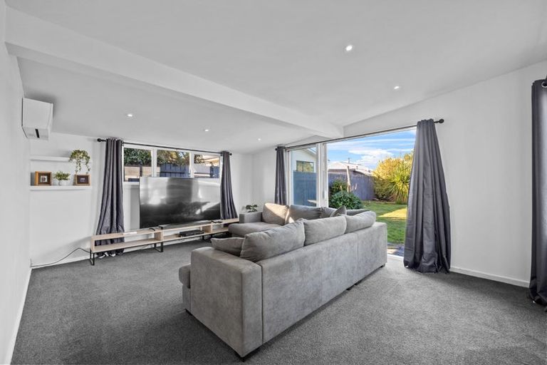 Photo of property in 28 Carlsen Street, Burwood, Christchurch, 8083