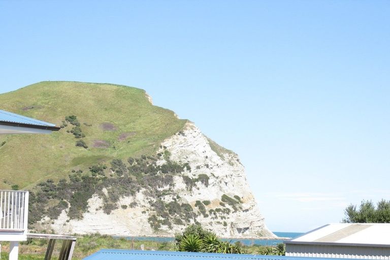 Photo of property in 48 Moana Drive, Mahia, 4198