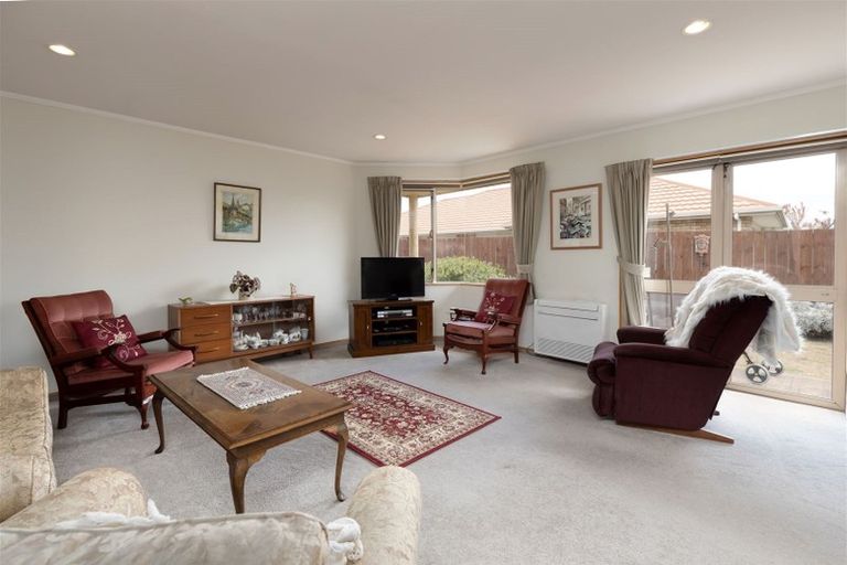 Photo of property in 37 Karina Crescent, Redwoodtown, Blenheim, 7201