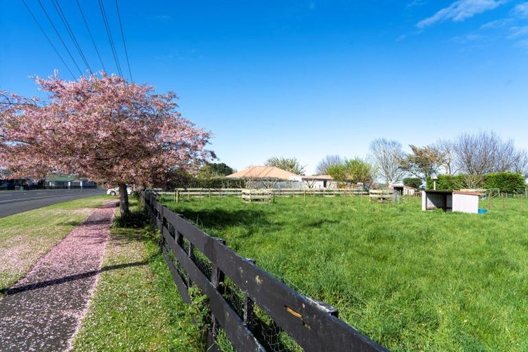 Photo of property in 33 High Street, Eltham, 4322