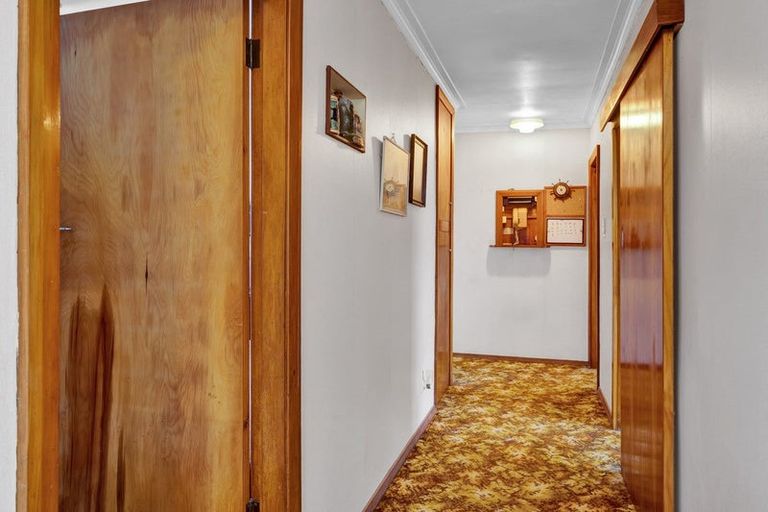 Photo of property in 5 Caplen Street, Hawera, 4610