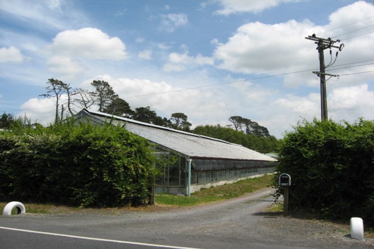 Photo of property in 207 Riverhead Road, Kumeu, 0892