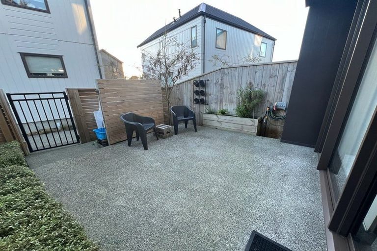 Photo of property in 18 Ron Deal Way, Epuni, Lower Hutt, 5011