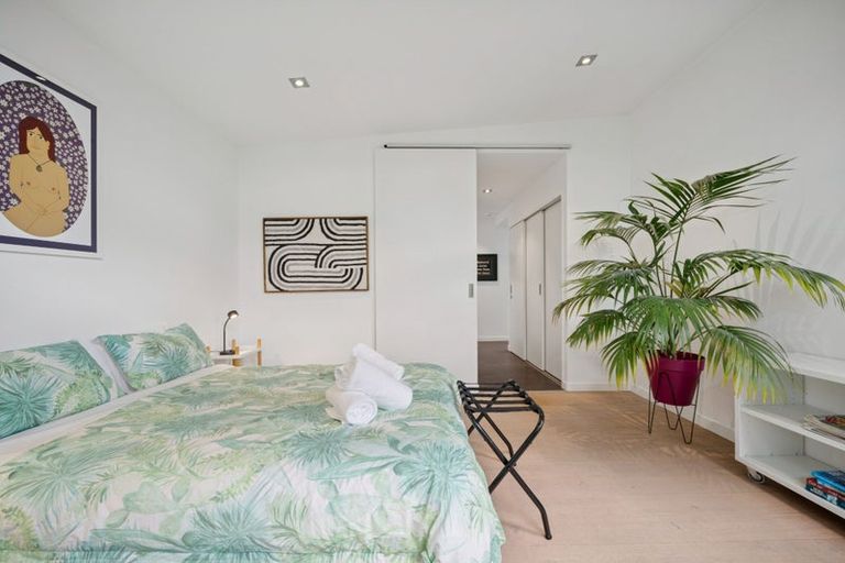 Photo of property in 14 Beachview Grove, Peka Peka, Waikanae, 5391