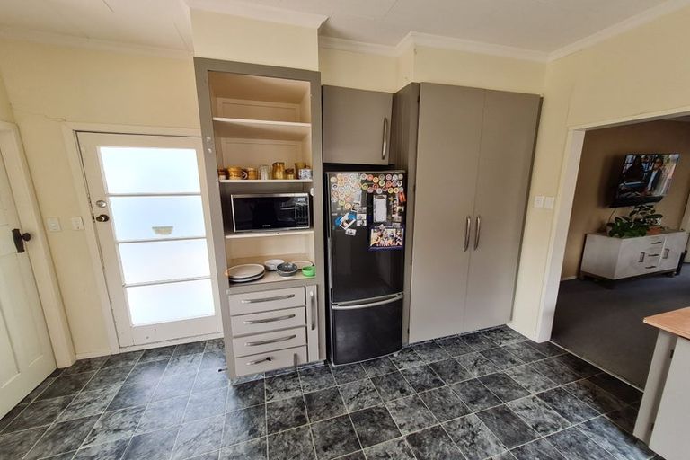 Photo of property in 47 Burns Avenue, Takaro, Palmerston North, 4412