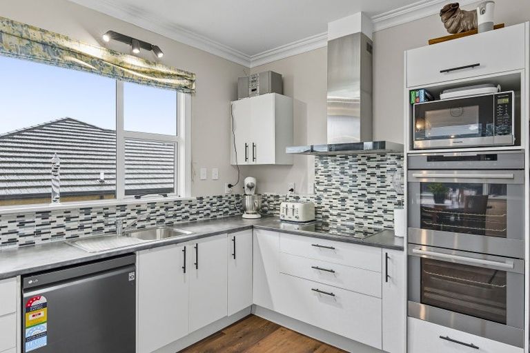 Photo of property in 127 Winchester Street, Levin, 5510