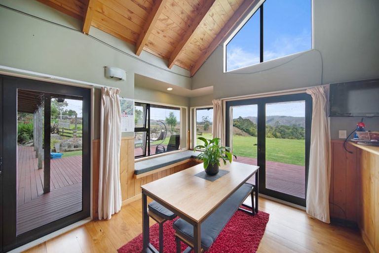 Photo of property in 22 Falls Road, Hunua, Papakura, 2583