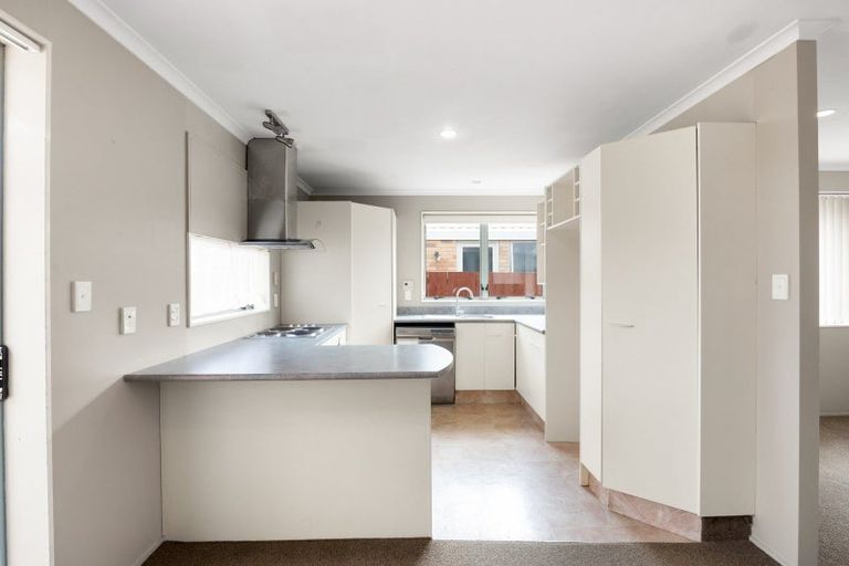 Photo of property in 8a Lloyd Drive, Nawton, Hamilton, 3200