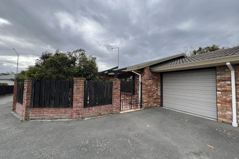 Photo of property in 1/189 Wairakei Road, Bryndwr, Christchurch, 8053