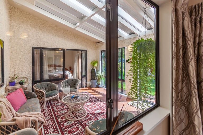 Photo of property in 6 Bishops Close, Greenmeadows, Napier, 4112