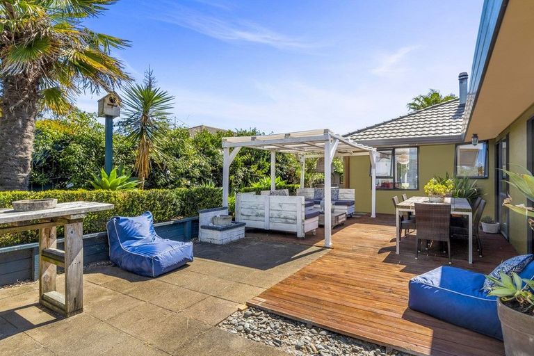 Photo of property in 42 Katerini Grove, Papamoa Beach, Papamoa, 3118