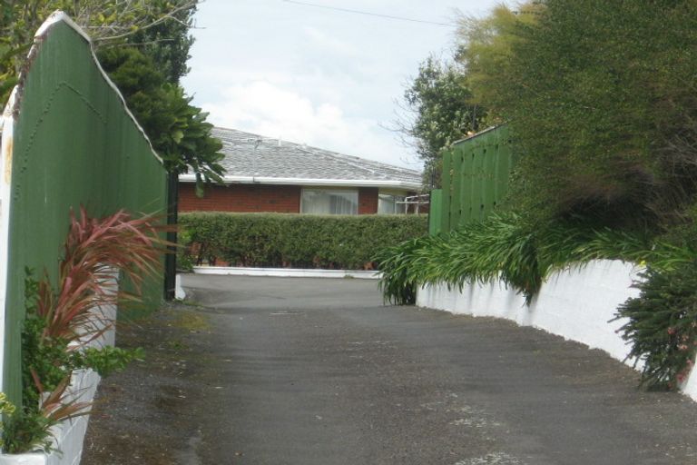 Photo of property in 2a Findlay Street, Moturoa, New Plymouth, 4310