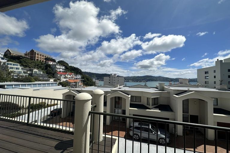 Photo of property in 5/22 Oriental Terrace, Oriental Bay, Wellington, 6011