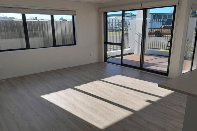 Photo of property in 4/10 Saint Stephens Avenue, Tuakau, 2121