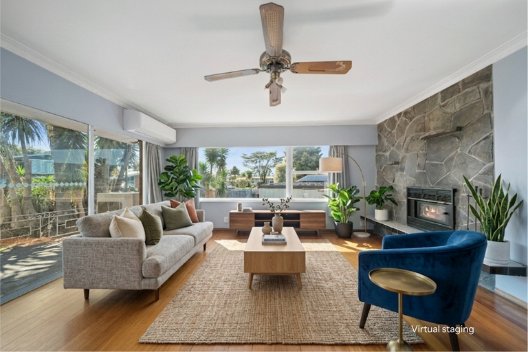 Photo of property in 3 Halberg Street, Glenfield, Auckland, 0629