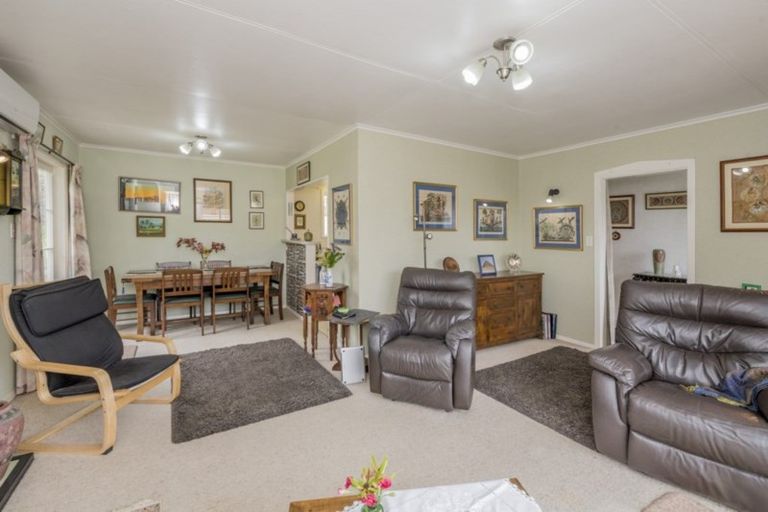 Photo of property in 153a Queen Street West, Levin, 5510