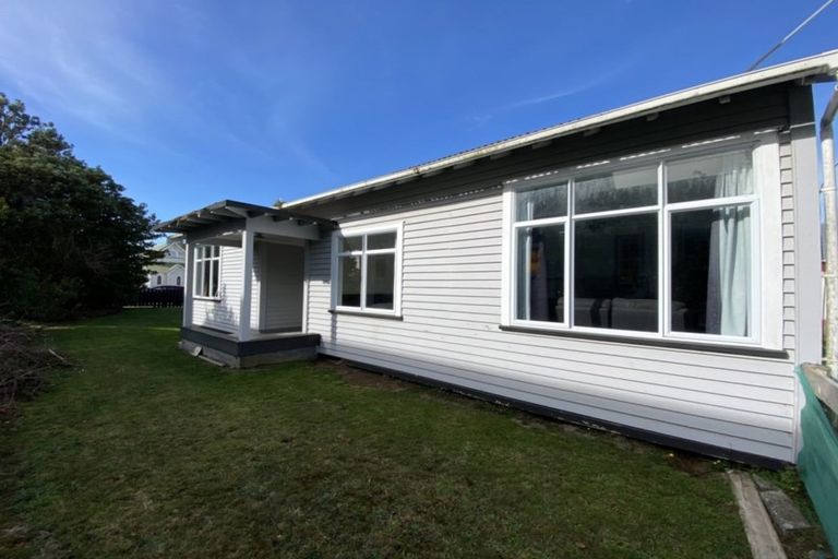 Photo of property in 41 Egmont Street, Kaponga, Hawera, 4679