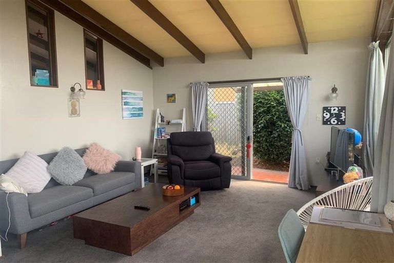 Photo of property in 9b Westmorland Place, Bishopdale, Christchurch, 8053