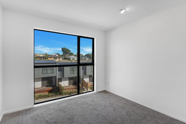 Photo of property in 6 Raupeti Lane, Henderson, Auckland, 0612