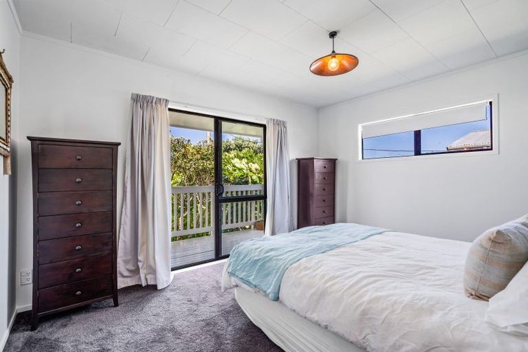 Photo of property in 9 Hall Road, Pataua North, Whangarei, 0175