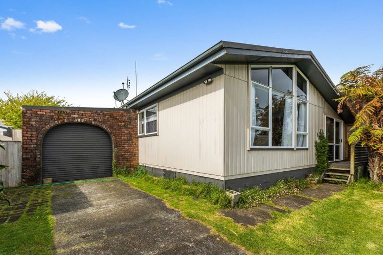 Photo of property in 25 Konini Street, Inglewood, 4330