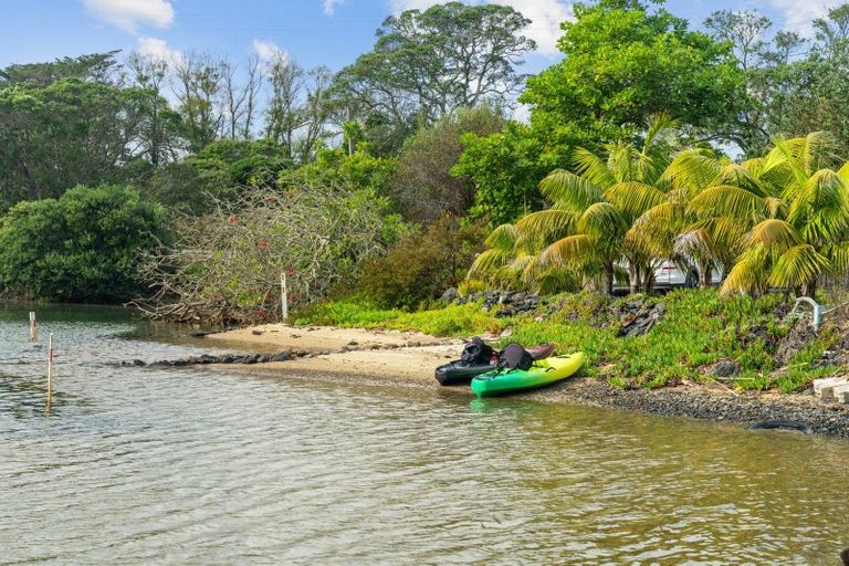 Photo of property in 13 Black Swamp Road, Mangawhai, 0975