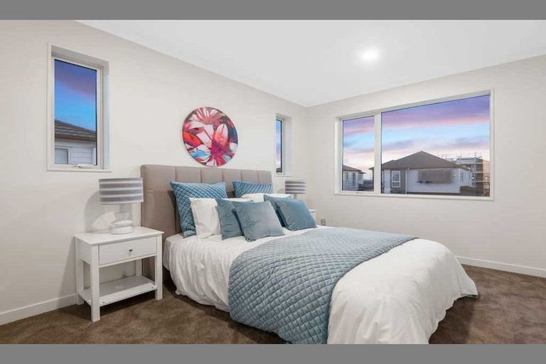 Photo of property in 14 Hangar Lane, Whenuapai, Auckland, 0618